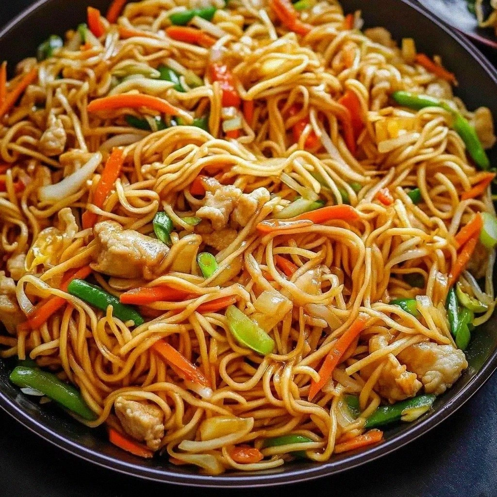 Chow Mein with the Best Chow Mein Sauce: An Incredible 5-Step Recipe