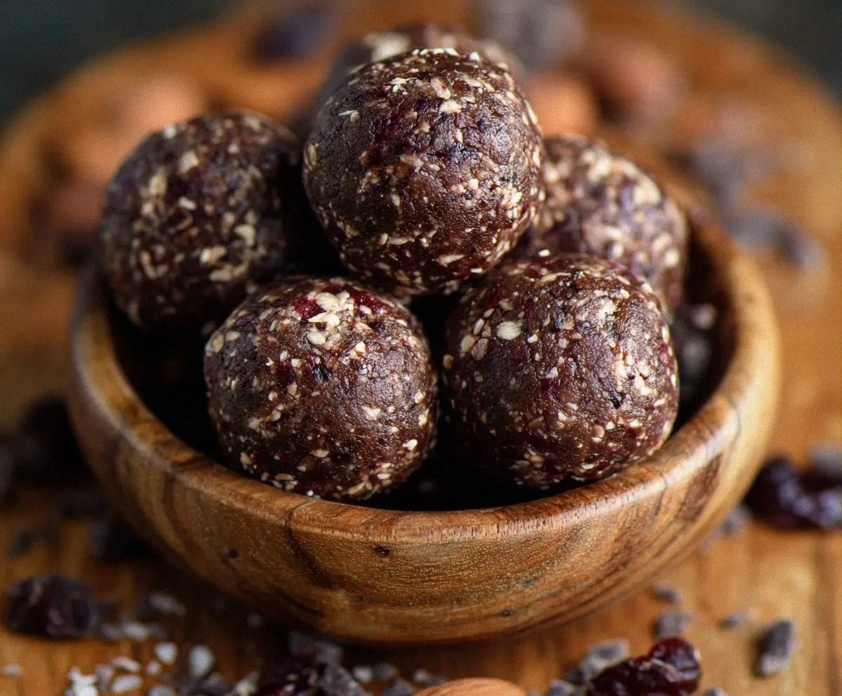 Dark Chocolate Energy Bites