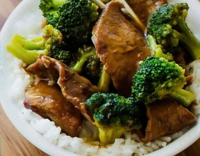 Delicious Slow Cooker Broccoli Beef