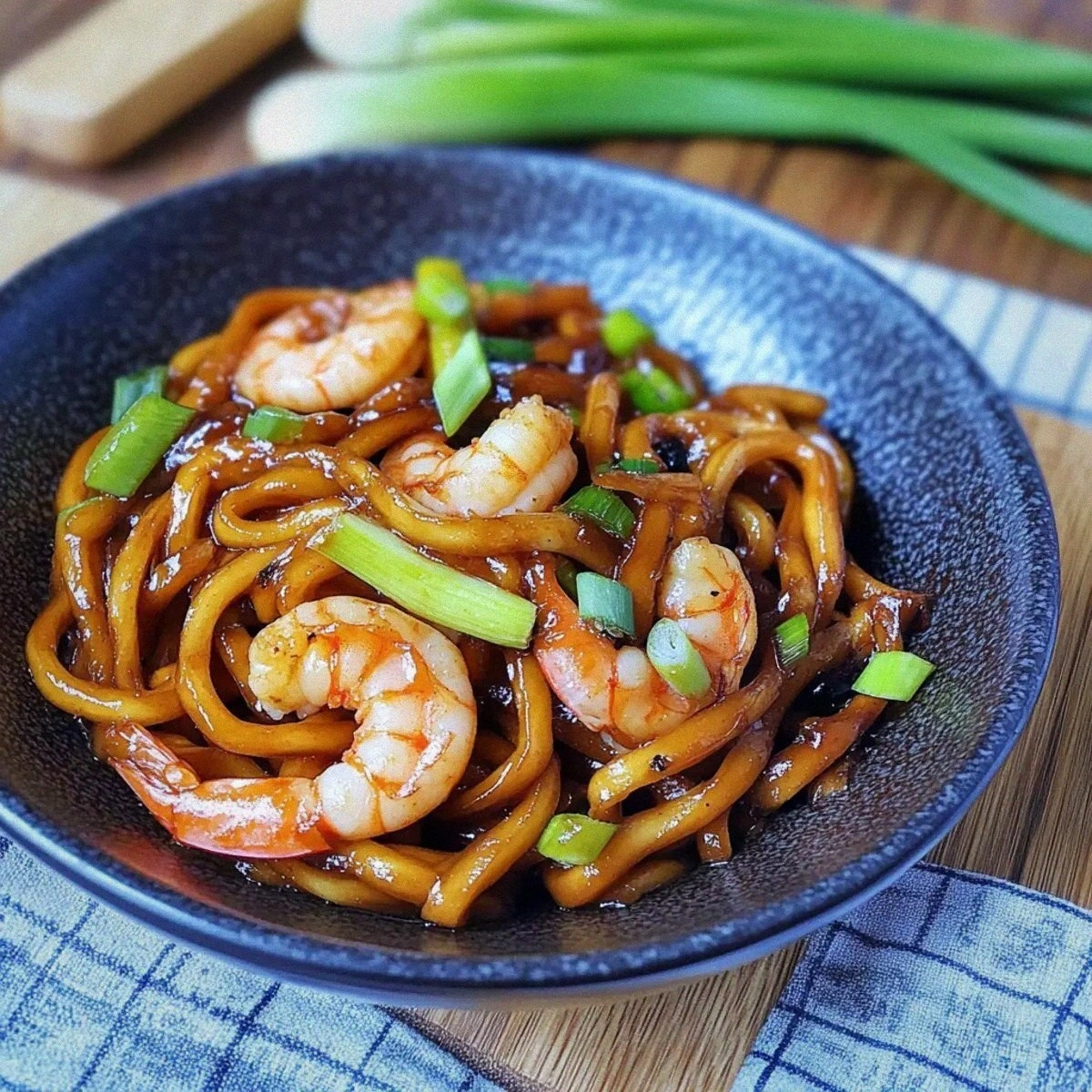 Quick and Delicious Yaki Udon with Shrimp in 20 Minutes